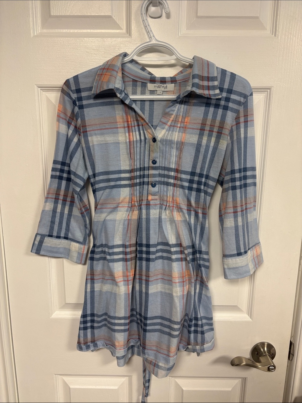 My Style Blue & Peach Plaid Button Down Tunic Shirt, Woman Size Large